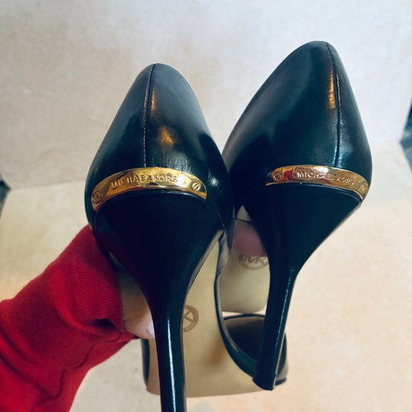 Michael Kors D’Orsay Pumps - Picture 4 of 5